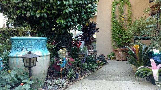 Butterfly, Petit, Herb Wannabe Garden